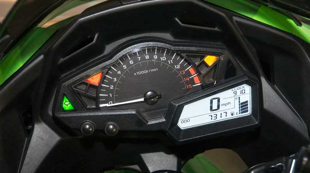Přizpůsobení přístrojových desek - tachometrů u motocyklů, skútrů a čtyřkolek